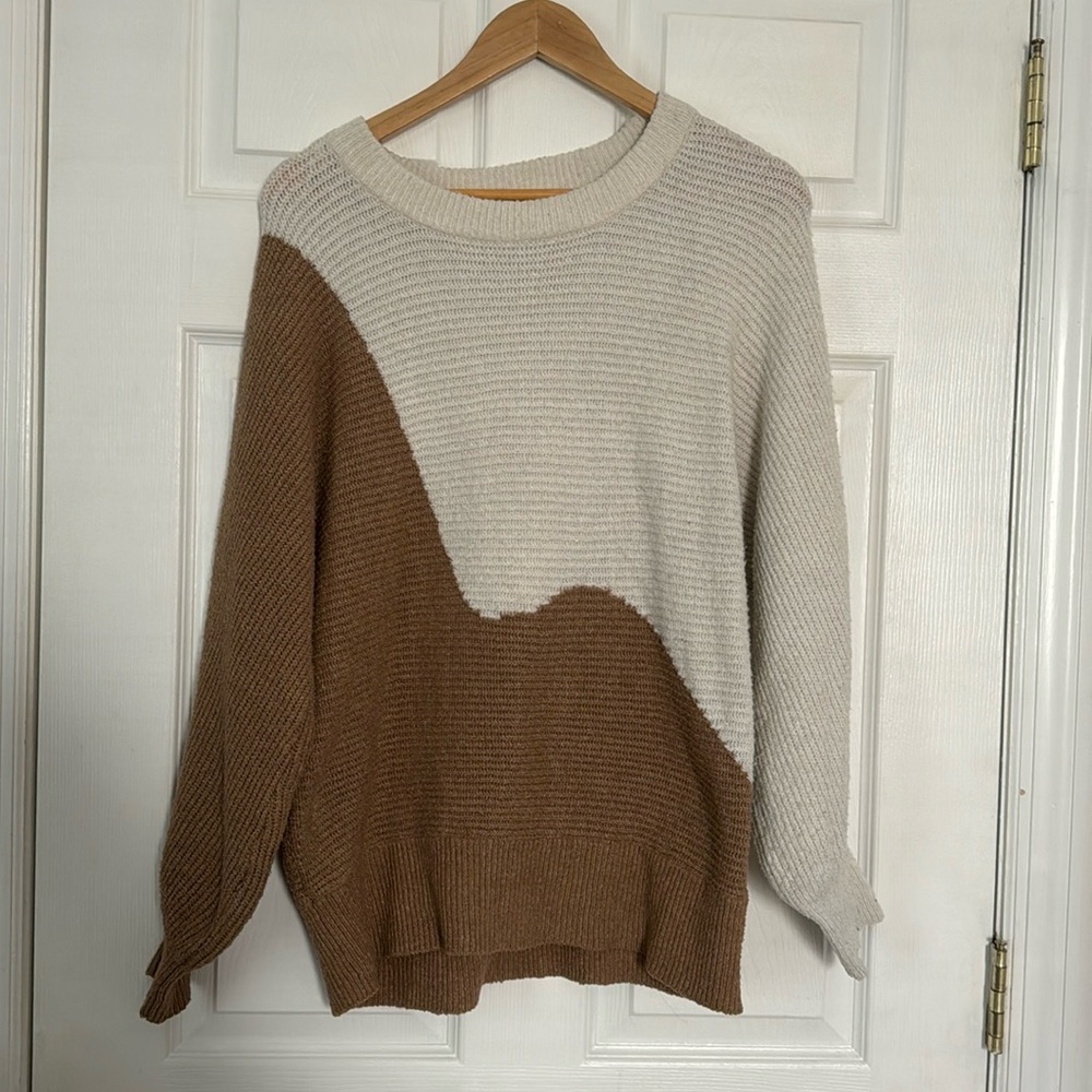 Kathy Ireland Two toned Colorblock Sweater